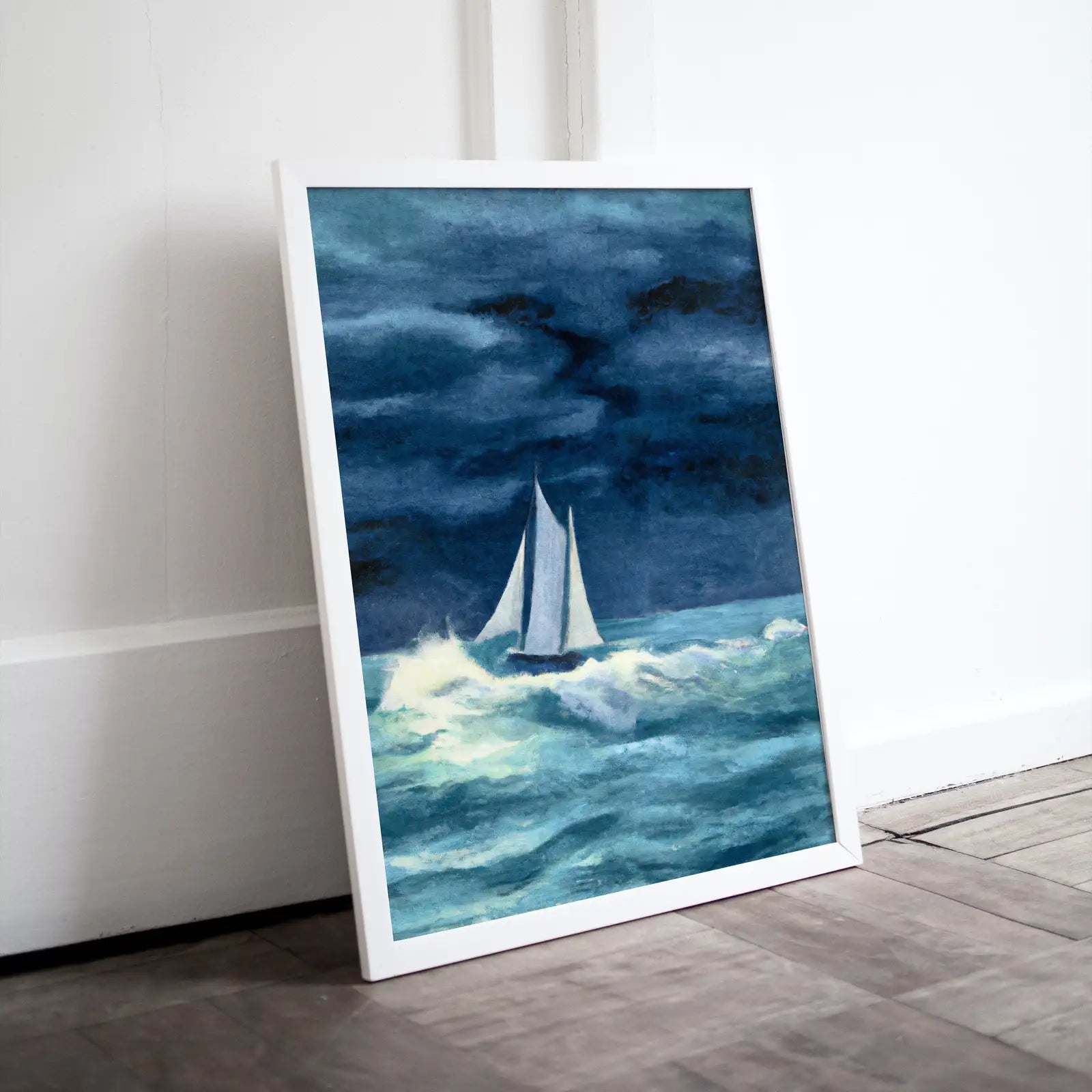 Voilier en pleine tempête - Art mural imprimable, décoration murale nautique, impression d’art de bateau, impression numérique de style vintage.