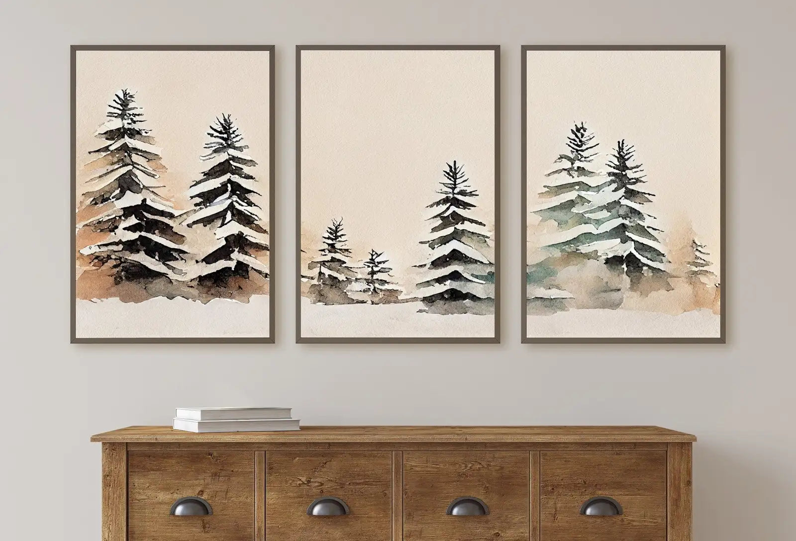Peinture aquarelle de forêt enneigée : Ensemble de trois impressions pour une galerie murale hivernale, art mural imprimable de paysage forestier.